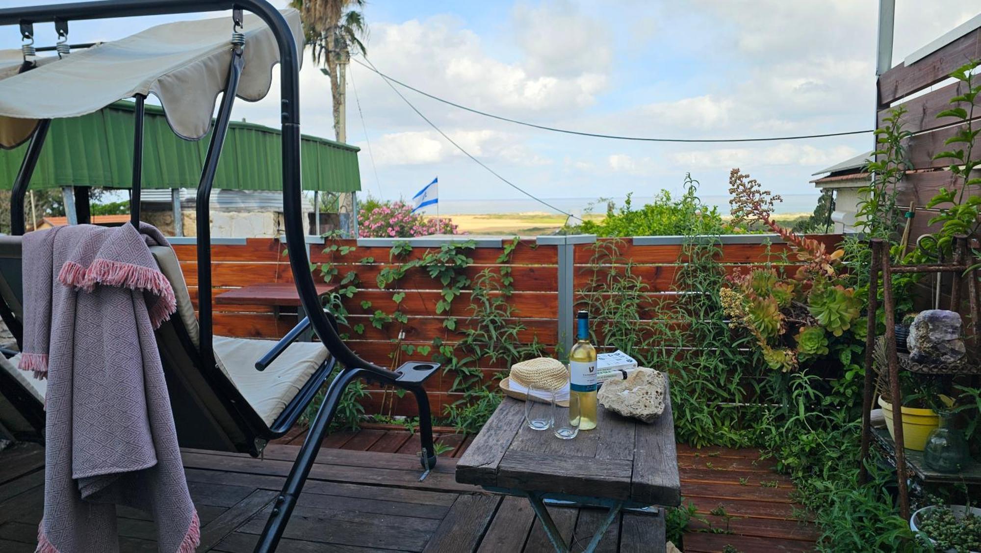 Cozy Seaview Glamping Caravan HaBonim Екстериор снимка